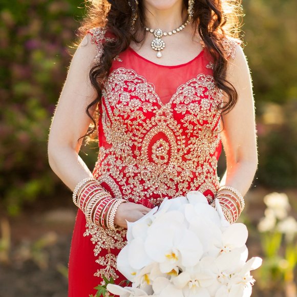 I'm selling a formal gown. Also got married in it - Picture 2 of 8